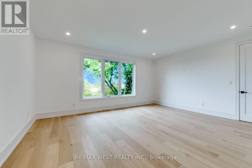 3 Amber Crescent — photo 27 of 40