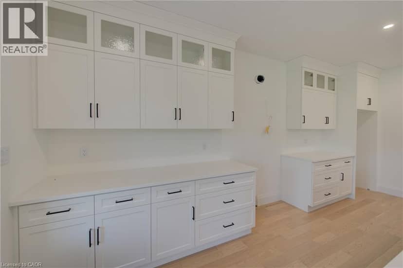 62 GEORGE Street — photo 12 of 40