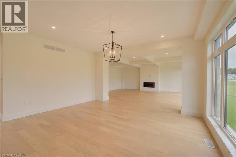 62 GEORGE Street — photo 15 of 40