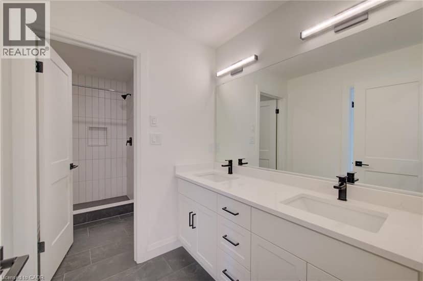 62 GEORGE Street — photo 31 of 40