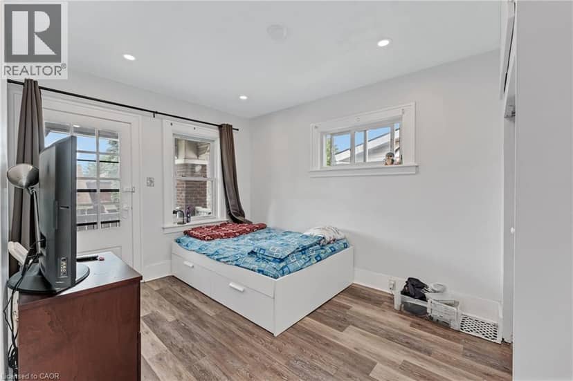 374 JOSEPHINE Avenue — photo 17 of 25