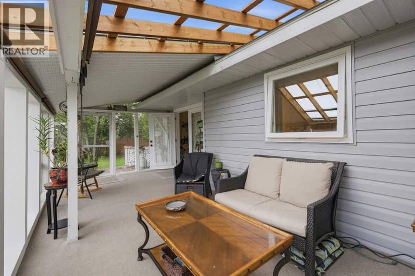 5413 46 Street — photo 19 of 40