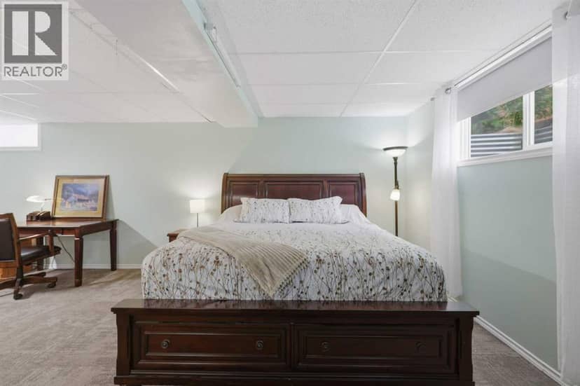 5413 46 Street — photo 34 of 40