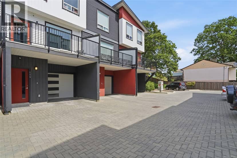 104 1726 Kerrisdale Rd, Nanaimo