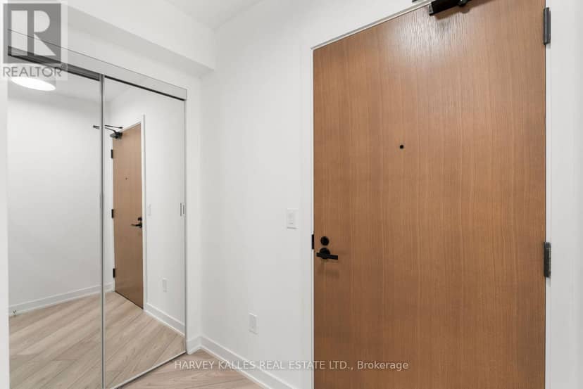 1105 - 8 Tippett Road, Toronto, photo 4