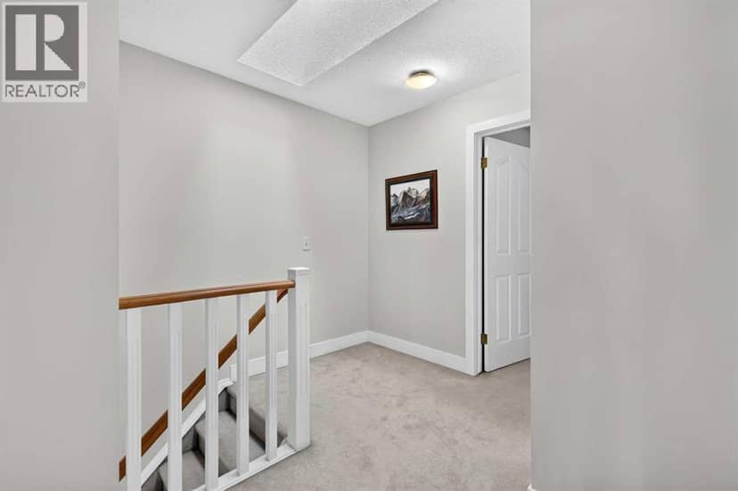 2, 2811 24A Street SW — photo 18 of 40