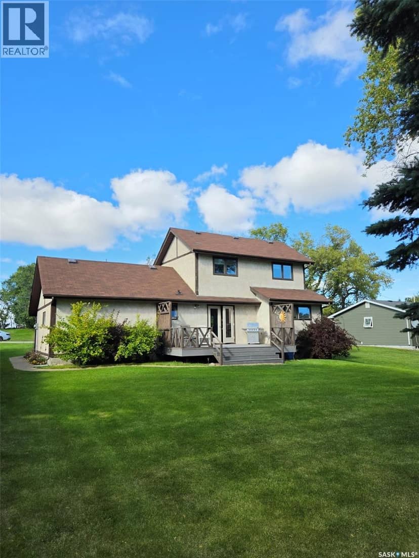 228 Railway AVENUE, Wawota, photo 2