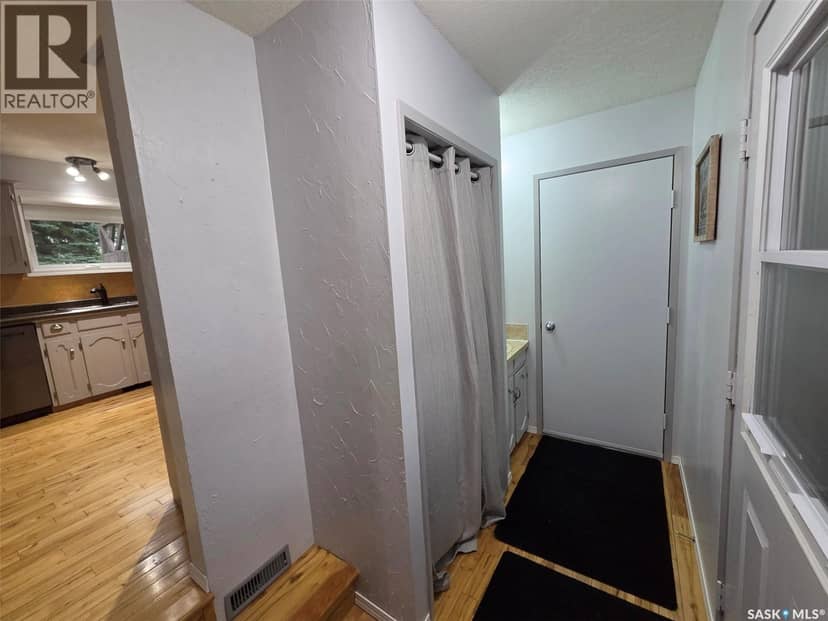 228 Railway AVENUE, Wawota, photo 5