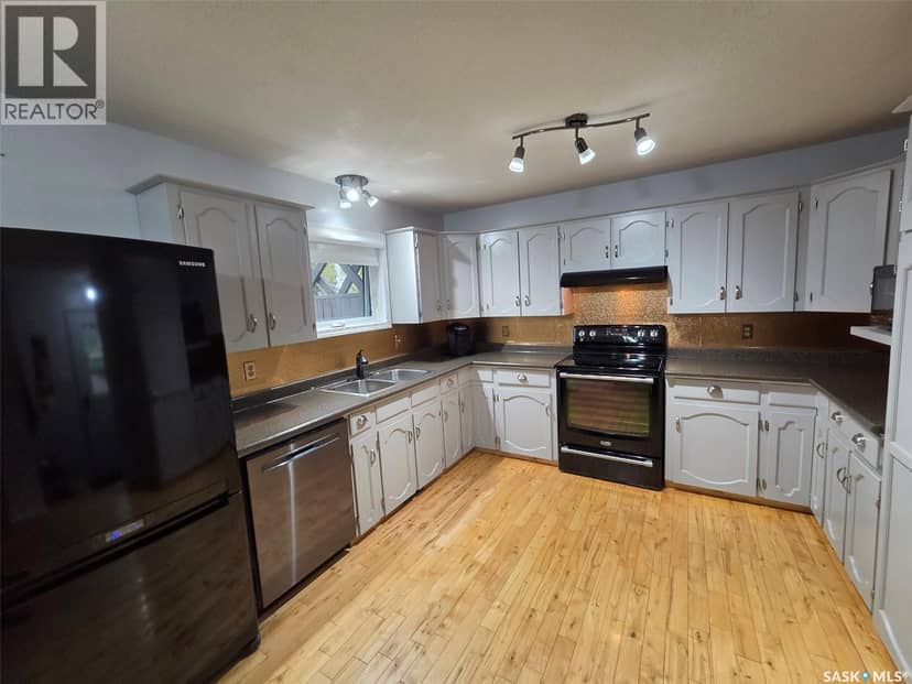 228 Railway AVENUE, Wawota, photo 6