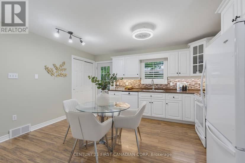 189 Gibson Crescent — photo 10 of 35