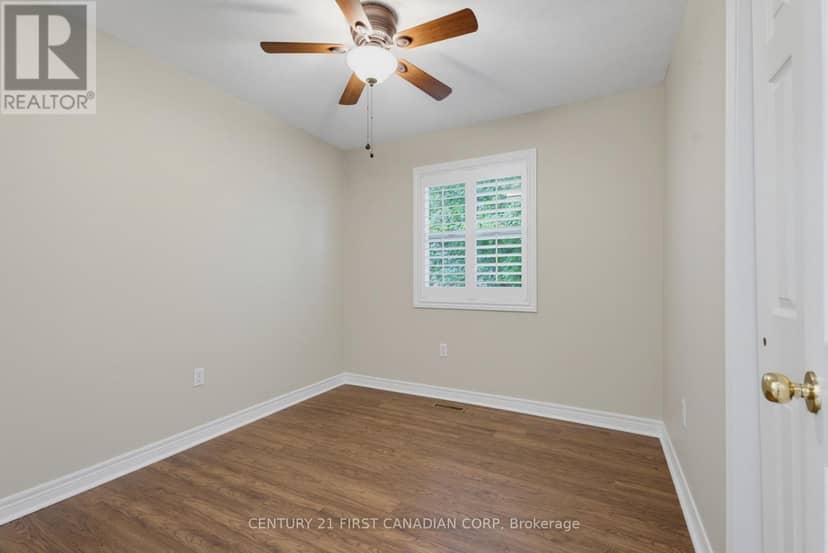 189 Gibson Crescent — photo 16 of 35
