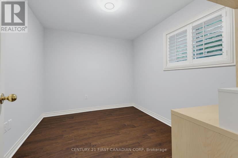 189 Gibson Crescent — photo 25 of 35