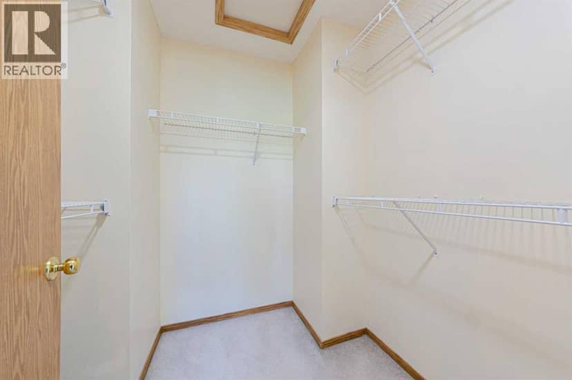 88 Country Hills Villas NW — photo 14 of 30