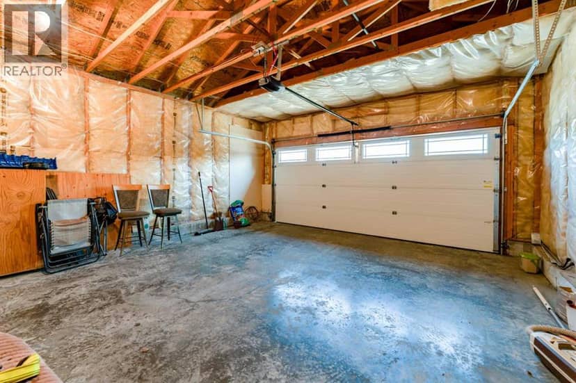 414 Gateway Crescent S — photo 35 of 40