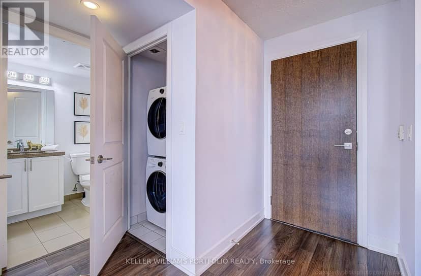 706 - 6 Eva Road — photo 26 of 33