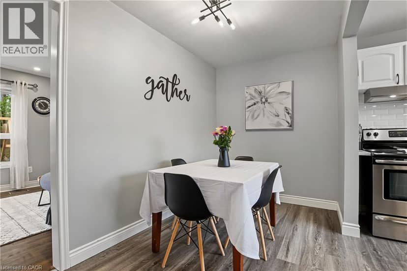 9 GREENBROOK Drive — photo 12 of 40