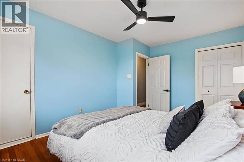 9 GREENBROOK Drive — photo 21 of 40