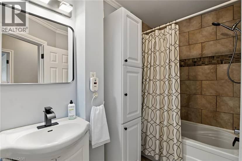 9 GREENBROOK Drive — photo 29 of 40