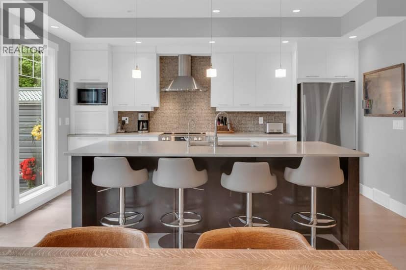 4616 82 Street NW, Calgary, photo 3