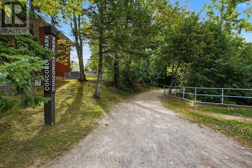 9 Greenbrook Drive — photo 35 of 40