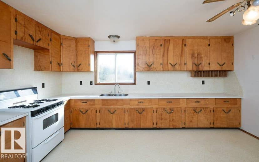 64311 Rg Rd 270 — photo 32 of 40