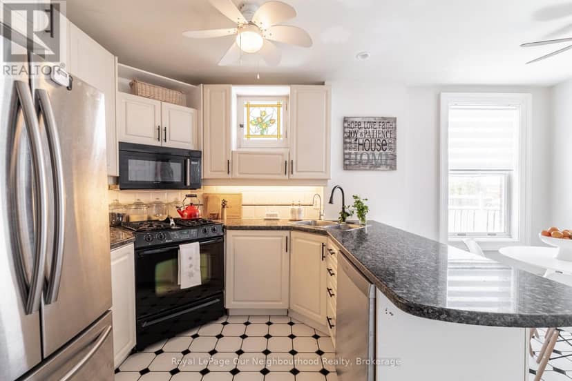 6038 Main Street — photo 13 of 37