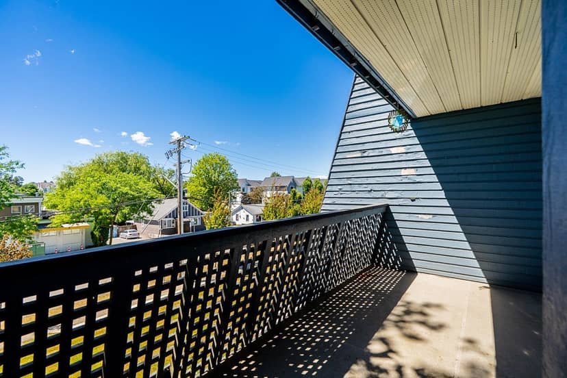 207 17661 58A AVENUE, Surrey, photo 3