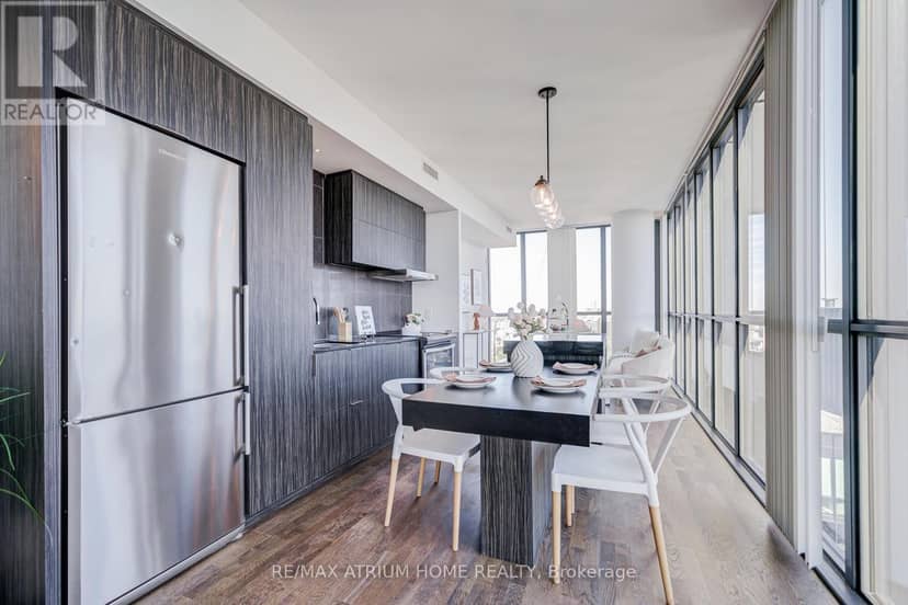 4510 - 101 Charles Street E — photo 9 of 31