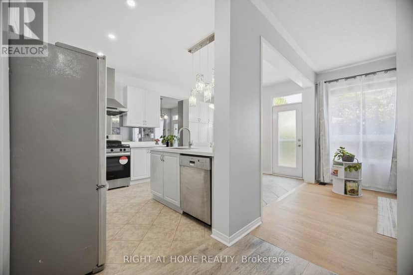 2249 Crestmont Drive — photo 14 of 40