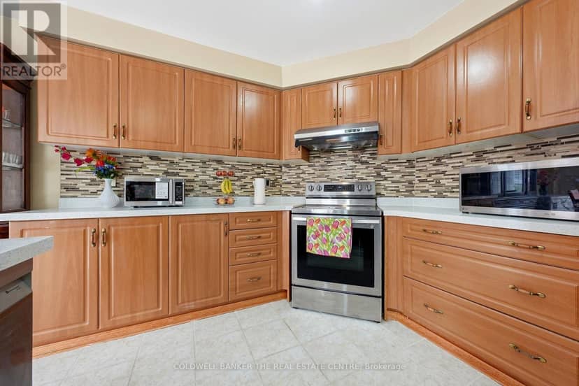 15 Charleswood Circle — photo 11 of 40
