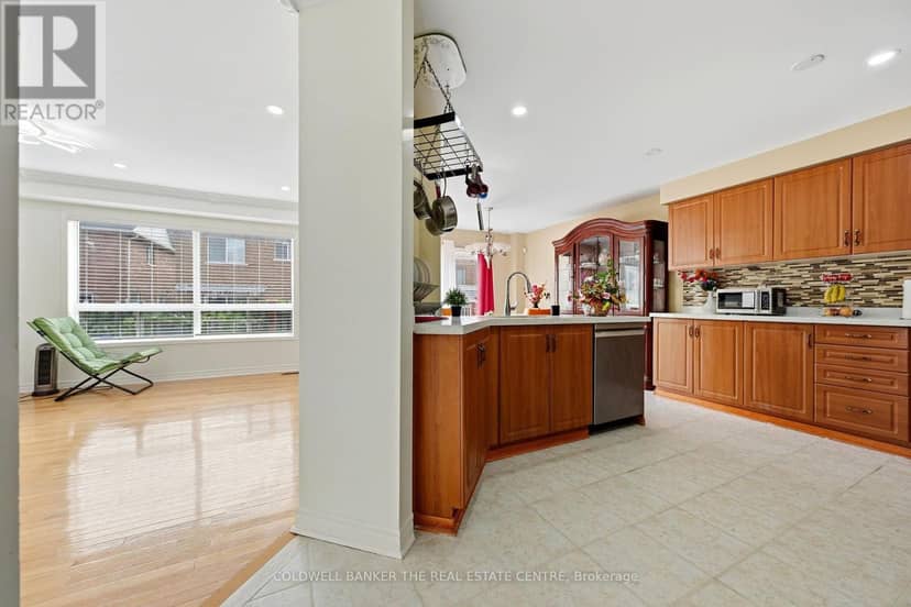 15 Charleswood Circle — photo 13 of 40