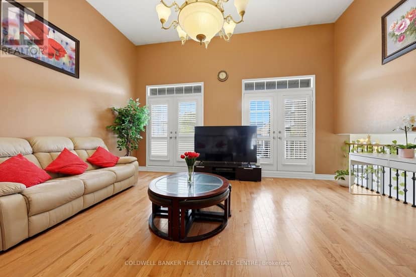 15 Charleswood Circle — photo 23 of 40