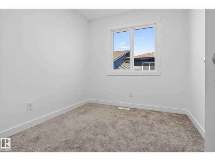 #35 2710 66 ST SW — photo 31 of 40