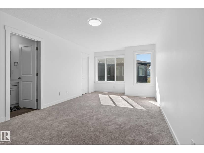 #35 2710 66 ST SW — photo 33 of 40