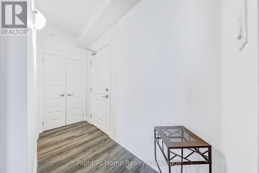 307 - 610 Farmstead Drive, Milton, photo 2