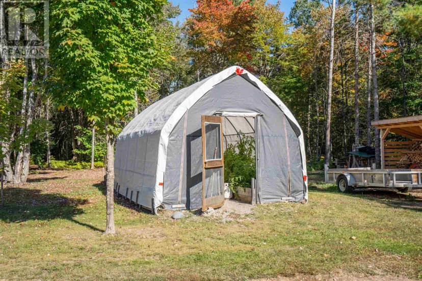 197 Finn RD — photo 13 of 40