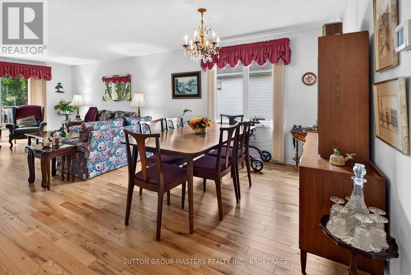 39 Abbey Dawn Drive — photo 10 of 40