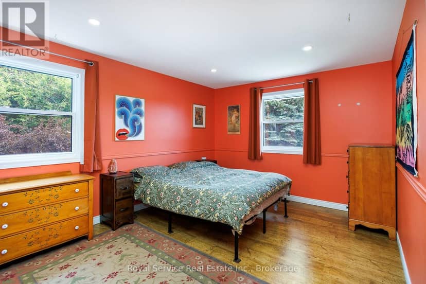6 Clifton Road — photo 17 of 33