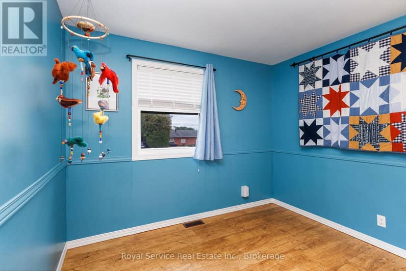 6 Clifton Road — photo 19 of 33