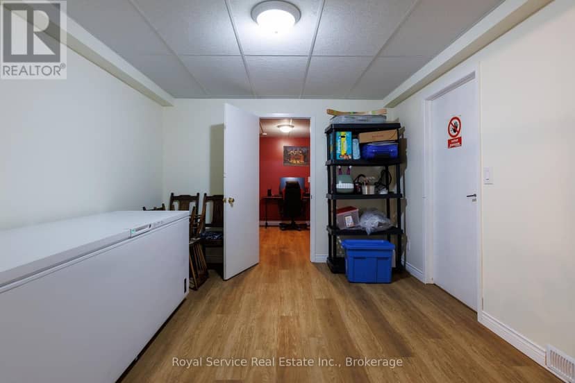 6 Clifton Road — photo 29 of 33