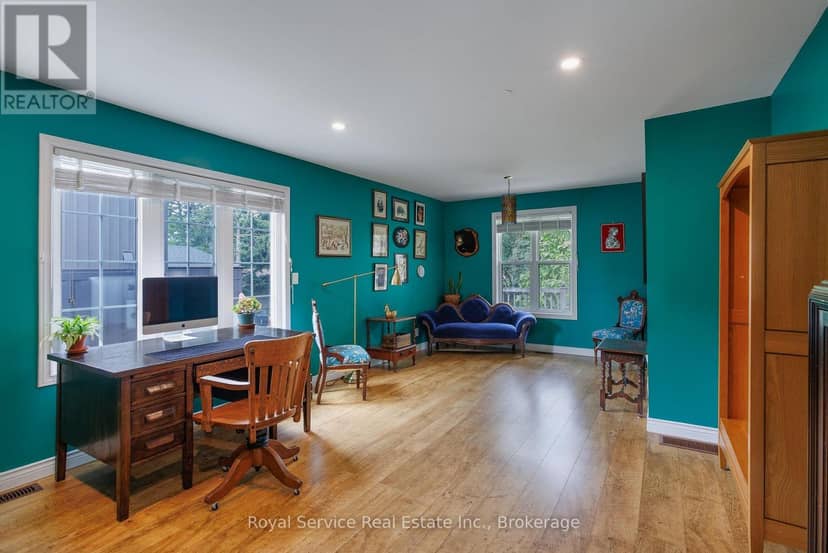 6 Clifton Road — photo 9 of 33