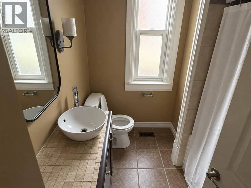 169 CHRISTINA STREET South — photo 5 of 25