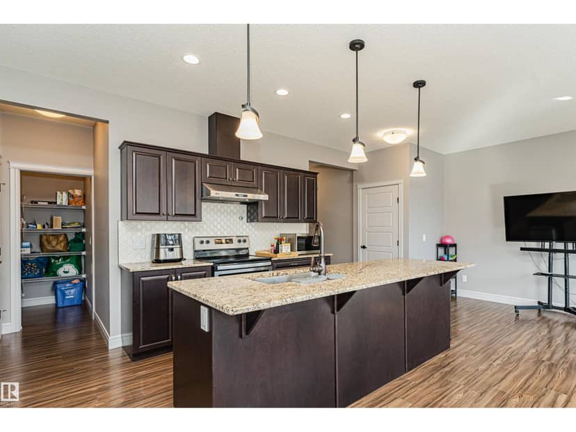 1523 169 ST SW — photo 12 of 40