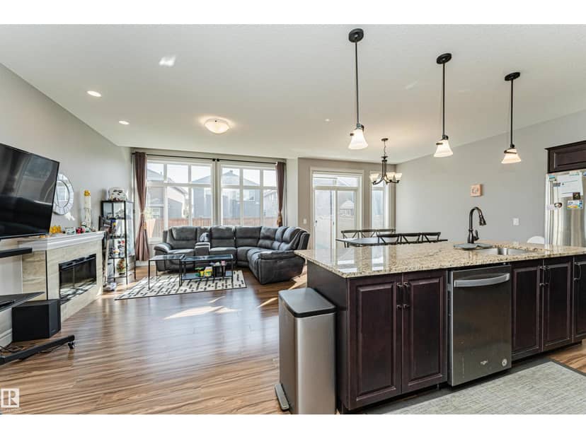 1523 169 ST SW — photo 9 of 40