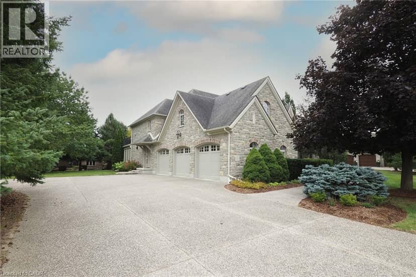 585 KIWANIS PARK Drive — photo 2 of 40