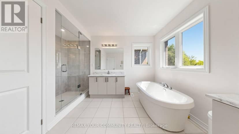 32 Baycroft Boulevard — photo 36 of 40