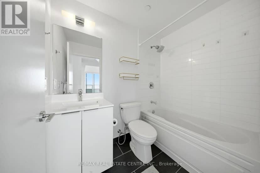 6110 - 30 Shore Breeze Drive — photo 8 of 29