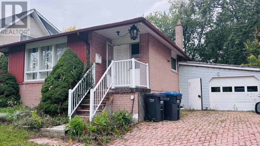 2555 Chalkwell Close — photo 1 of 21