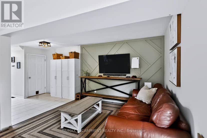 189 Terrace Hill Street — photo 14 of 40