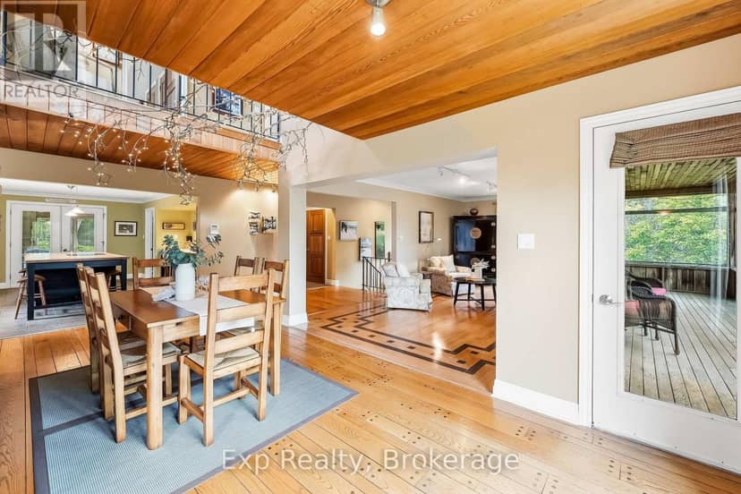 3282 Williamson Road — photo 11 of 40